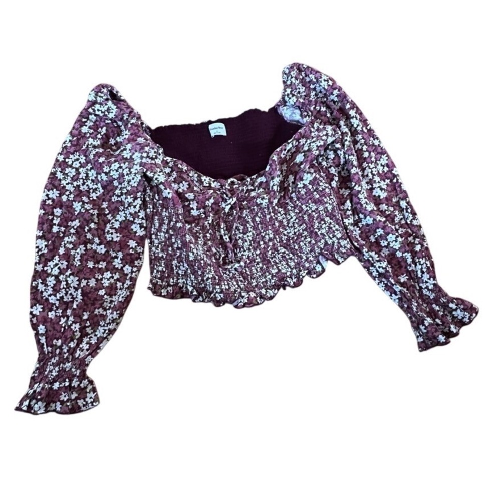 Aritzia Sunday Best floral print white and purple peasant blouse Top‎ preppy